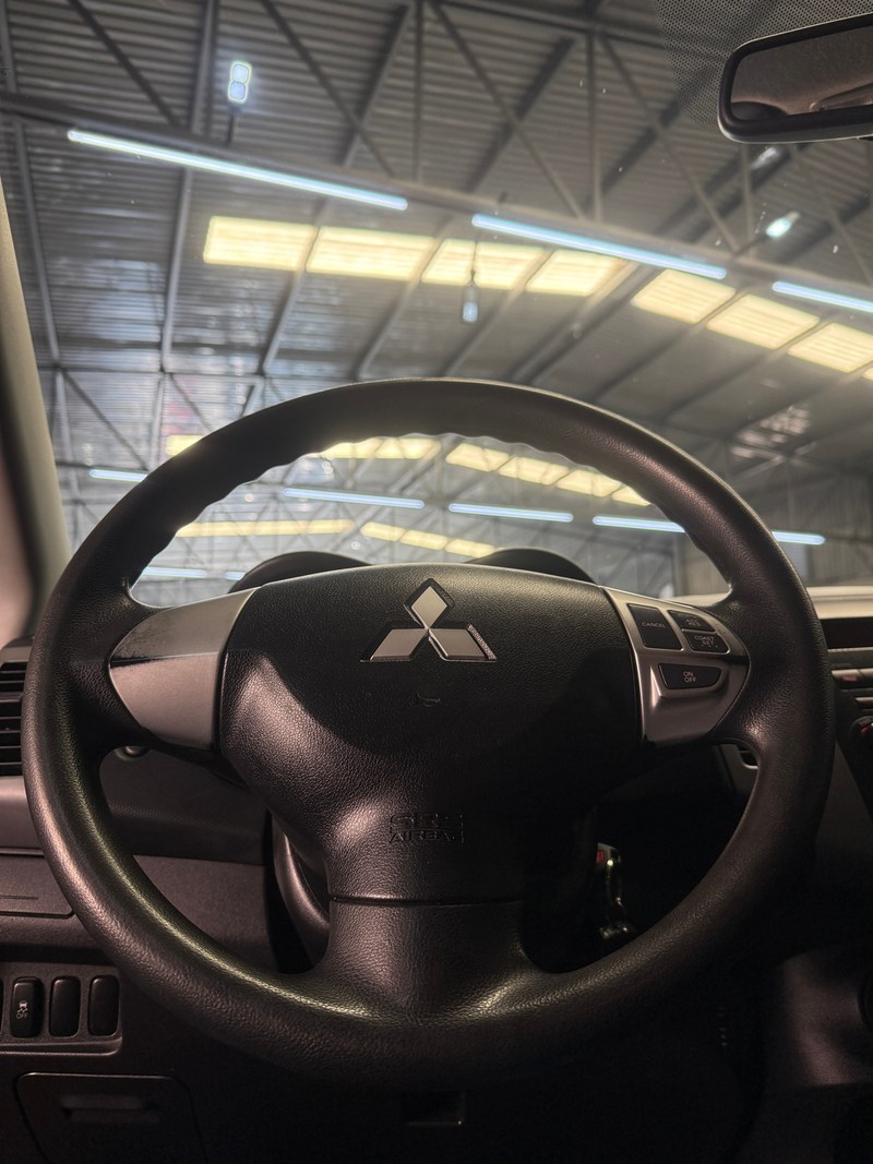 Mitsubishi Outlander 2012 — foto 6