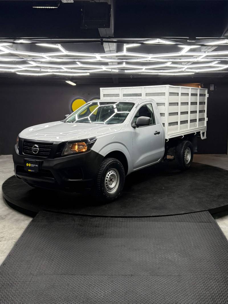 NISSAN NP300 2018 — foto 1