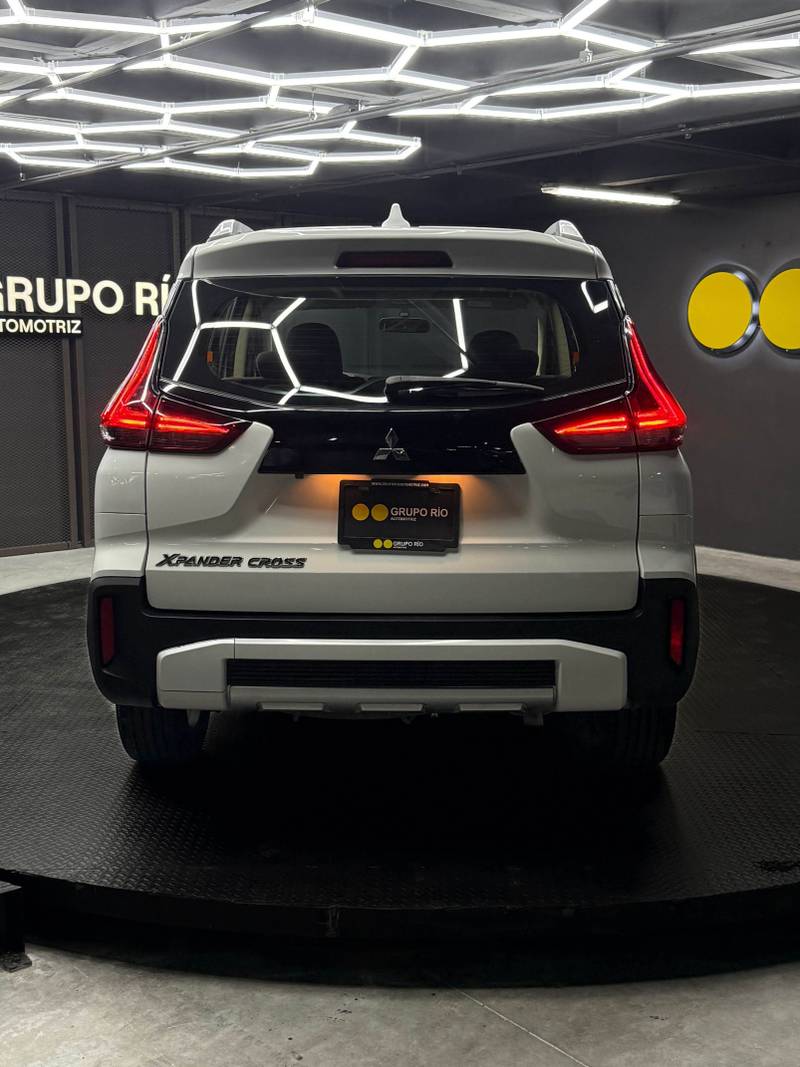 Mitsubishi Xpander 2023 — foto 3