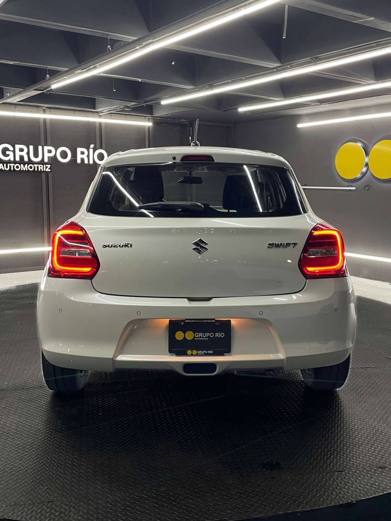 Suzuki Swift 2021 — foto 3