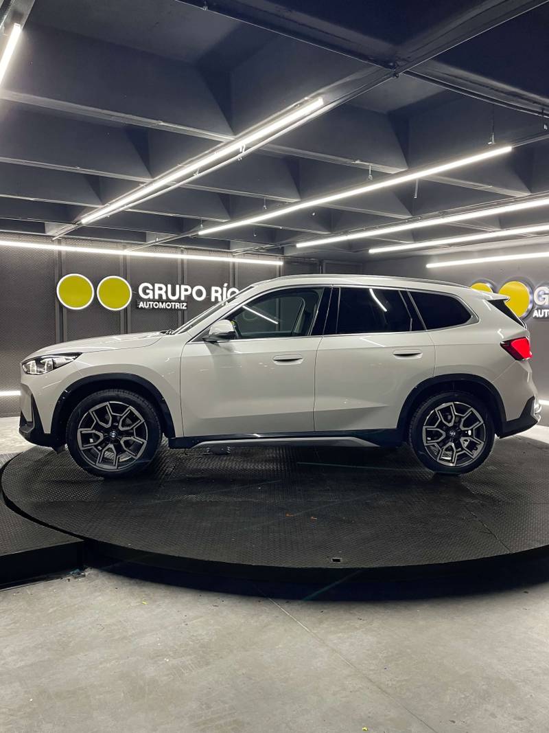 BMW X1 2026 — foto 4